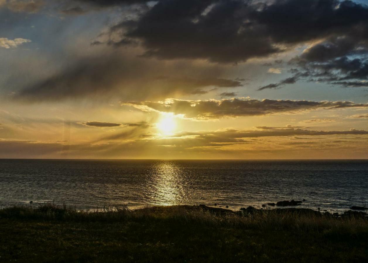 Gotuhus - Ocean View Apartment Хеллиссаннур Экстерьер фото